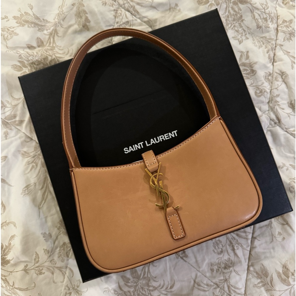 AUTHENTIC Saint Laurent Mini Le 5 à 7 in Smooth Leather Dark Beige